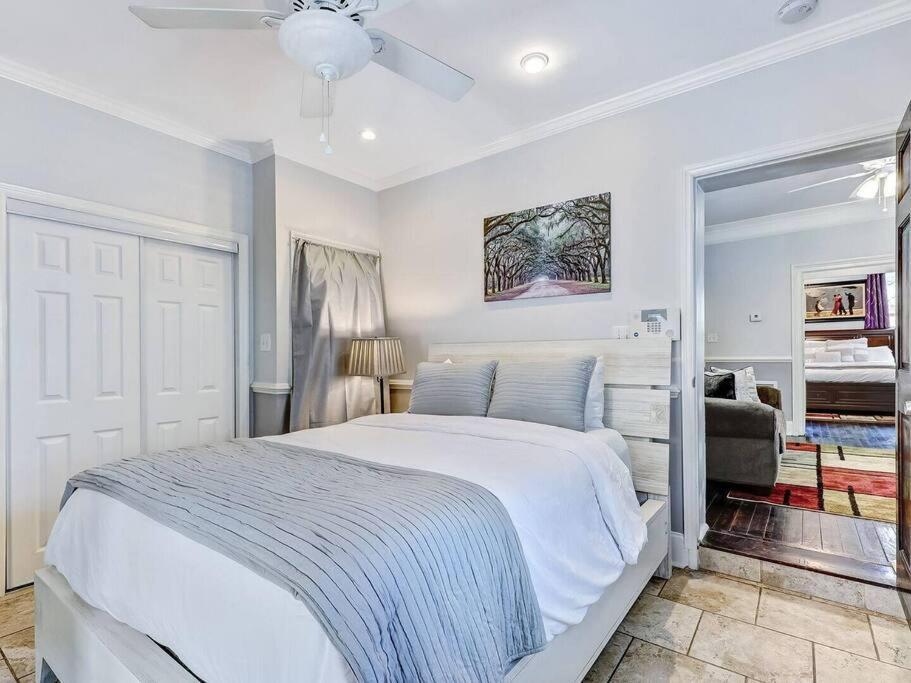 Historic Savannah Gold Private Condo With Pool - 2Bed, 1&Half Bath, Sleeps 6, 1St Floor, 15 Min Walk To Historic Savannah Center And All Attractions Eksteriør bilde