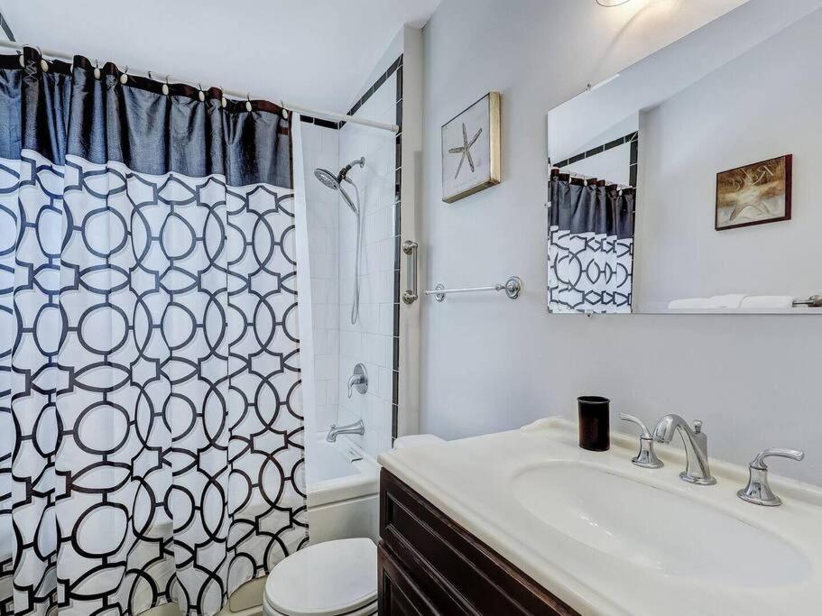 Historic Savannah Gold Private Condo With Pool - 2Bed, 1&Half Bath, Sleeps 6, 1St Floor, 15 Min Walk To Historic Savannah Center And All Attractions Eksteriør bilde