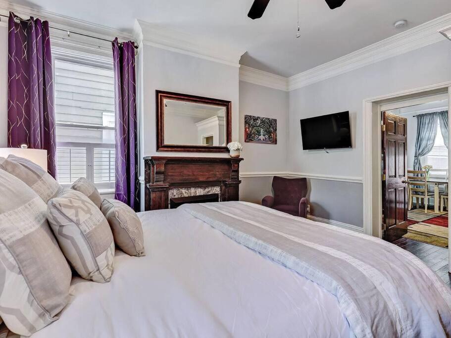 Historic Savannah Gold Private Condo With Pool - 2Bed, 1&Half Bath, Sleeps 6, 1St Floor, 15 Min Walk To Historic Savannah Center And All Attractions Eksteriør bilde