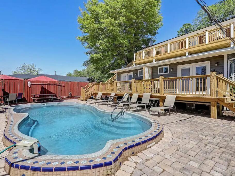 Historic Savannah Gold Private Condo With Pool - 2Bed, 1&Half Bath, Sleeps 6, 1St Floor, 15 Min Walk To Historic Savannah Center And All Attractions Eksteriør bilde